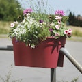 Blumentöpfe für Balkon/Geländer Blumentöpfe für Balkon/Geländer