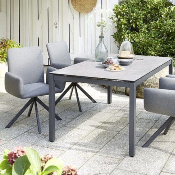 Diamond Garden ARONA