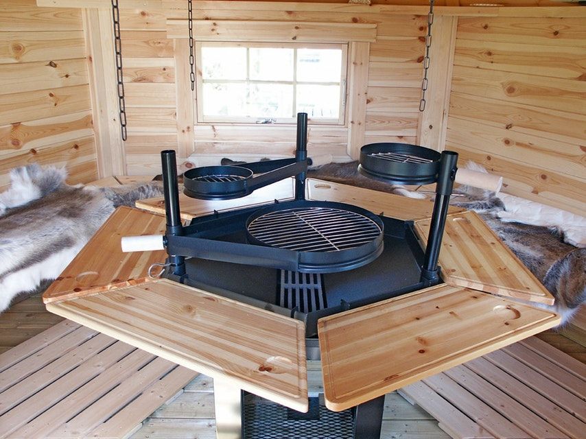 Grilltisch sechseckig in Grillkota