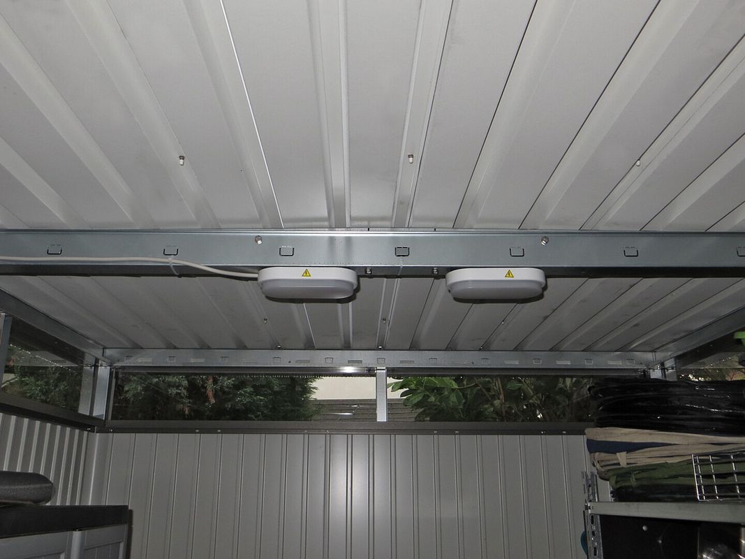 LED-Lampen im Gerätehaus
