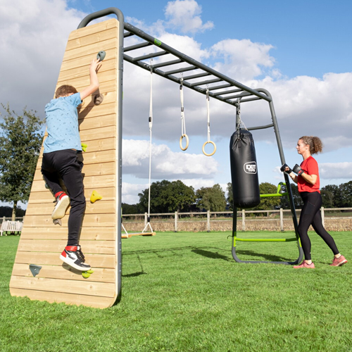Multifunktionale Spiel- und Fitnessgeräte
