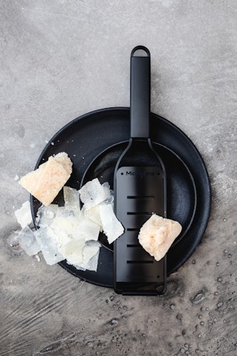 Microplane Große Raspel BLACK SHEEP Black Steel