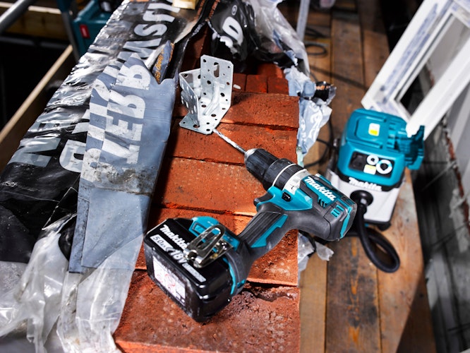 Makita Akku-Schlagbohrschrauber DHP484RTJ