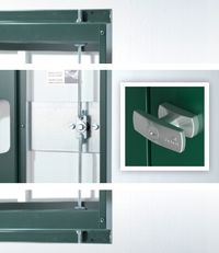Besonders stabil ausgefÃÂ¼hrte DoppeltÃÂ¼r mit Drehgriff-Zylinderschloss-Verriegelung (3-fach Verriegelung) mit ReserveschlÃÂ¼ssel