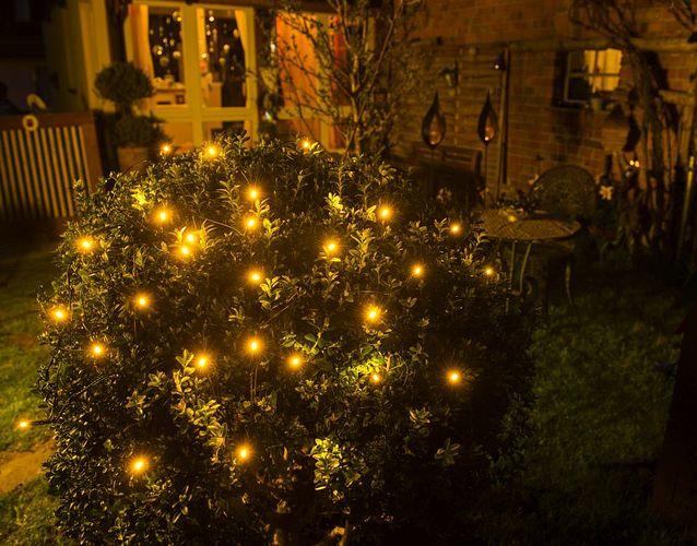 Konstsmide Weihnachtsbeleuchtung  LED Lichternetz 96 bernsteinfarbene Dioden B300 H300