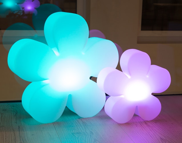 8 seasons design LED-Dekoleuchte Shining Flower (RGB), verschiedene Größen