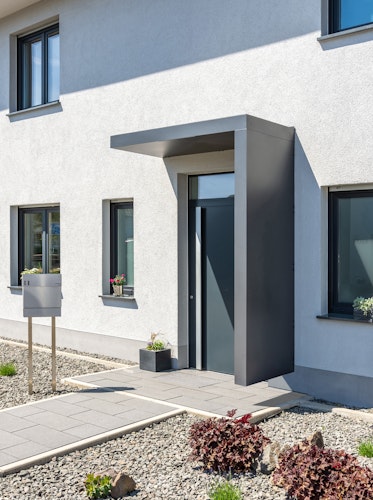 Gutta Rechteckvordach BS Plus 160 Sondermaß inkl. Seitenteil (neues Modell)