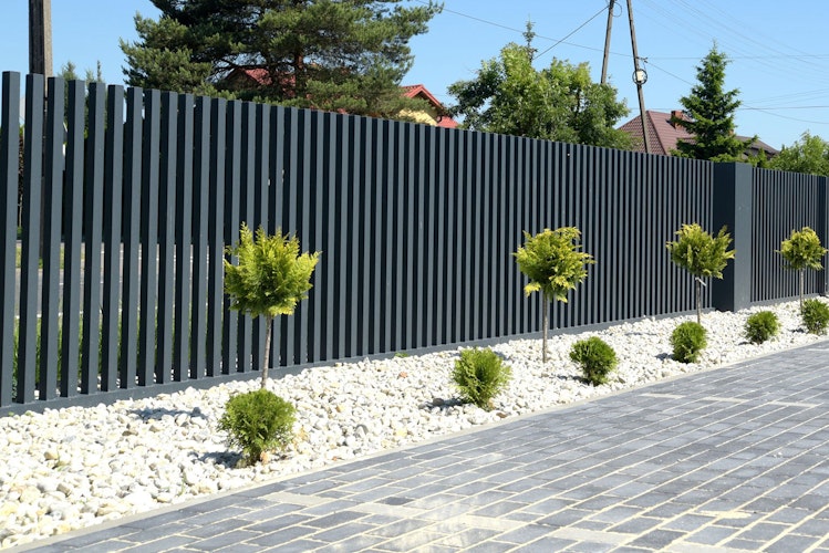 dz Stelenzaun MANHATTAN Alu