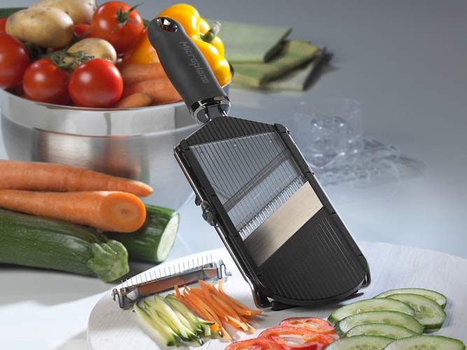 Microplane Verstellbarer Hobel mit Julienneklingen - Einsatz