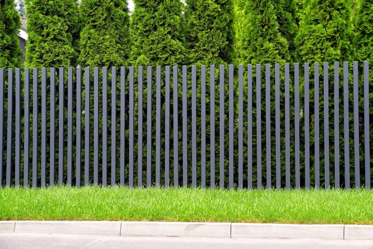 dz Stelenzaun MANHATTAN Alu