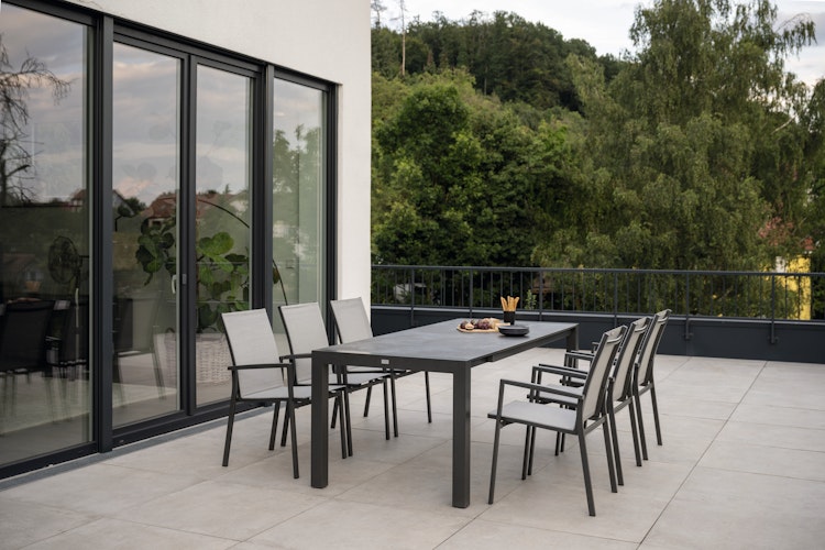 STERN Gartenmöbel-Set NEW LEVANTO 2 XL, Ausziehtisch 174/214/254 x 90 + 6 Stapelsessel, Aluminium / HPL Silverstar