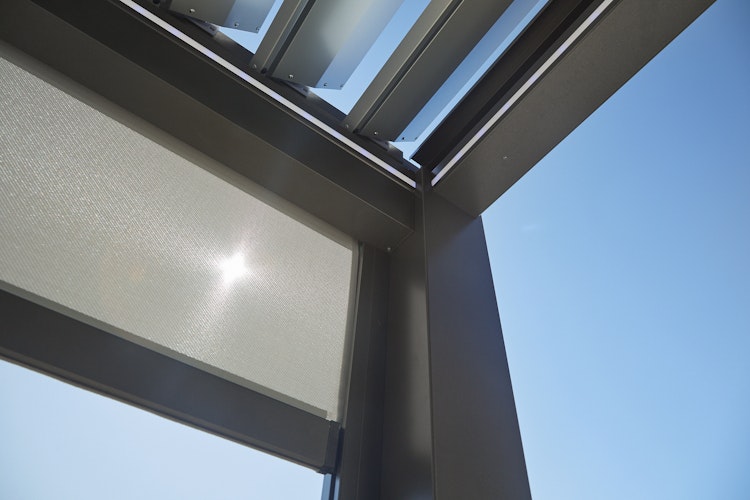 Biohort Sonnenschutzrollo elektrisch für Pergola