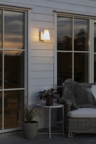 Konstsmide Wandleuchte Fano, weiss, E27, verstellbarer Kopf (7872-250)