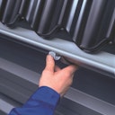 Metall Dachrinnenset 309MA für Pult- und Flachdächer bis 900 cm mit Kunststofffallrohr(en)