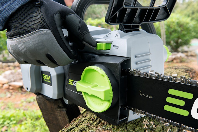 EGO Power Akku-Kettensäge CS1401E inkl. Akku BA1400T + Ladegerät CH2100E