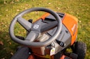 Vorschaubild Husqvarna Rasentraktor TC 138 - mit gratis Abdeckhaube