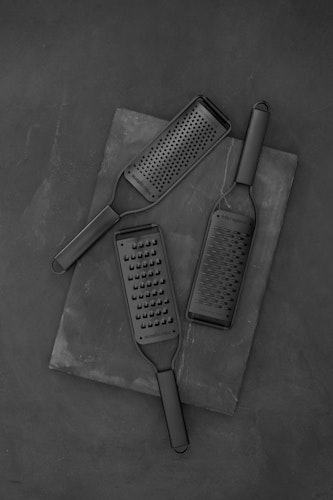 Microplane Reibe Grob BLACK SHEEP Black Steel