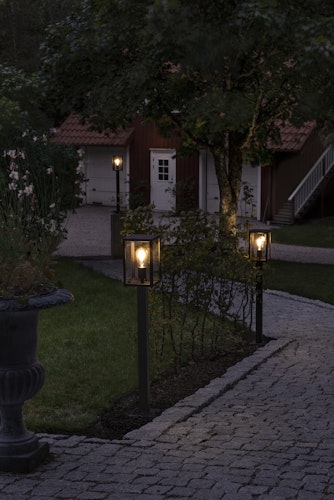 Konstsmide Wegeleuchte Carpi, schwarz, mit klarem Glas (7350-750)