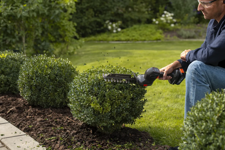 Husqvarna Aspire® SE20-P4A mit Verlängerung inkl. Akku und Ladegerät