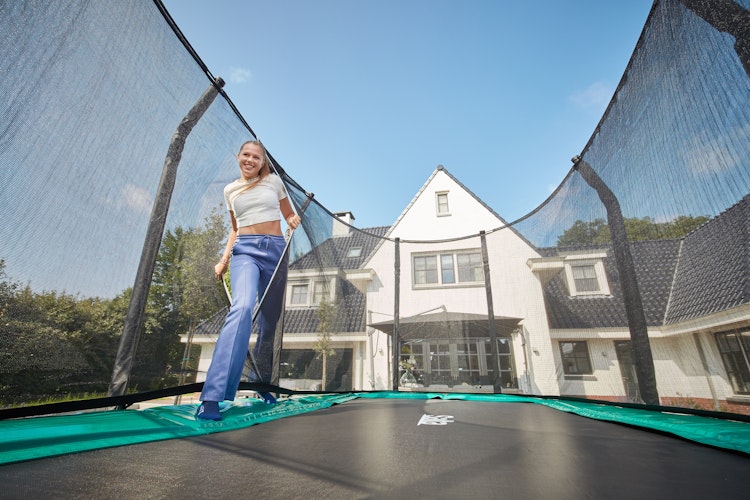 Salta Trampolin First Class 214 x 366 cm mit Sicherheitsnetz und Leiter