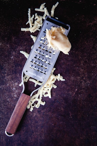 Microplane Reibe Sehr Grob MASTER Walnussholz