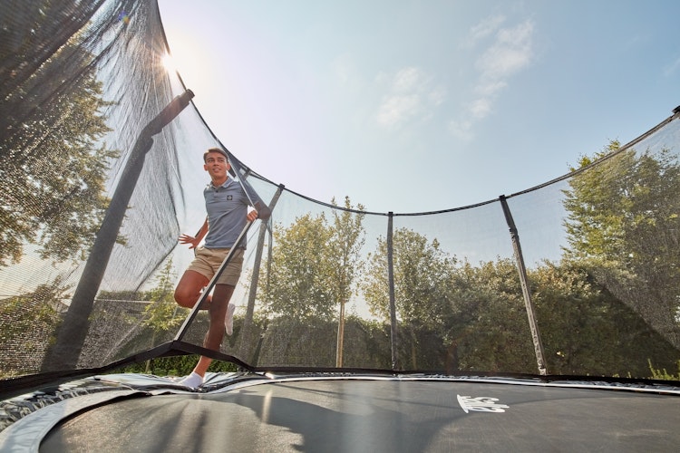 Salta Trampolin First Class Ø 305 cm mit Sicherheitsnetz und Leiter