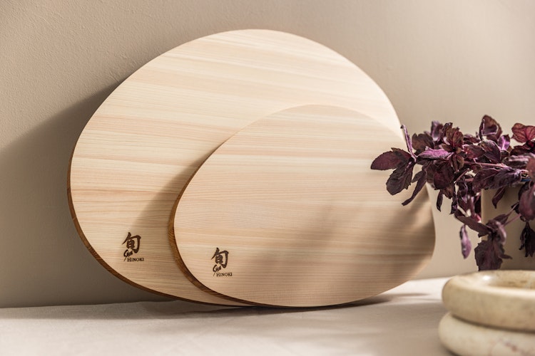 KAI Schneidebrett SHUN HINOKI L Oval