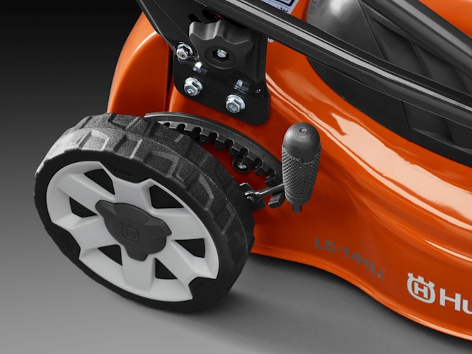 Husqvarna Akku-Rasenmäher LC 141iV (141VLi) 