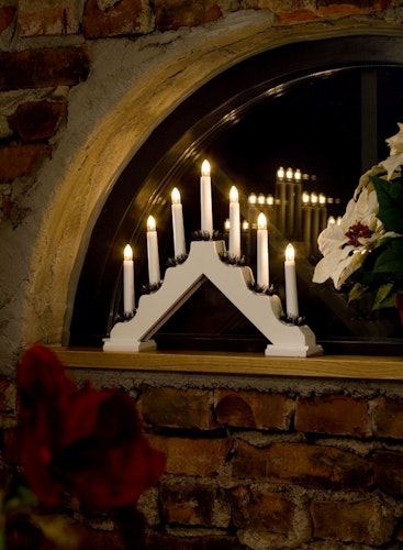 Konstsmide Holzleuchter, weiss lackiert 7 klare Birne,230V