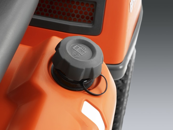 Husqvarna Rider R 213C inkl. Mähdeck