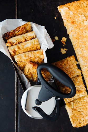 Microplane Pizza Schneider SPECIALTY Schwarz