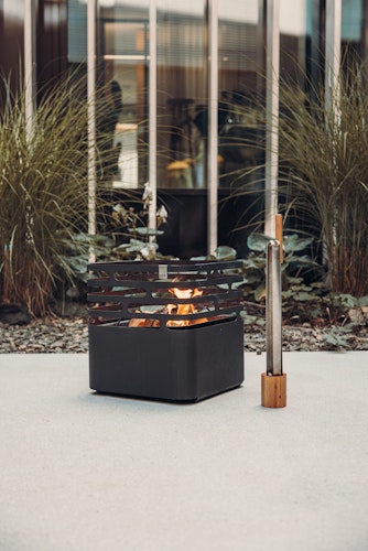 höfats Holzfuß für Schürhaken und Feuerzange