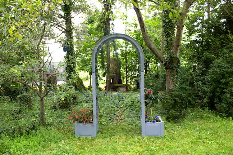 KHW Rosenbogen mit Pflanzkasten