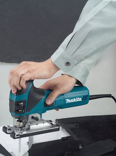 Makita Pendelhubstichsäge 4351FCTJ