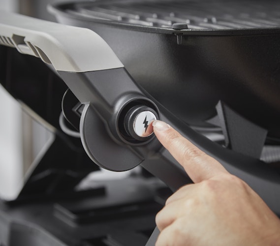 Weber Q1200N Gasgrill mit Stand - Black