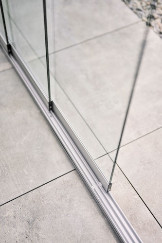 Biohort Glasschiebewand 10 mm ESG Klarglas für Pergola