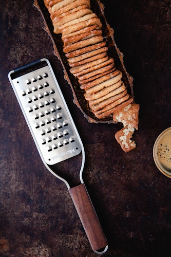 Microplane Reibe Sehr Grob MASTER Walnussholz