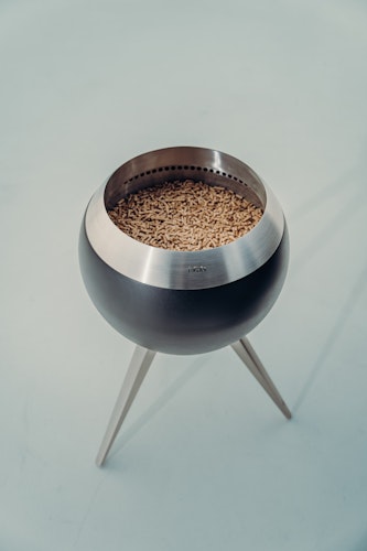 höfats MOON 45 Feuerschale mit hohem Fuß