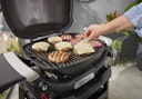 Vorschaubild Weber Q1200N Gasgrill mit Stand - Black