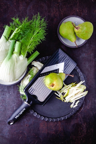 Microplane V-Hobel mit Julienne Einsatz SPECIALTY Schwarz