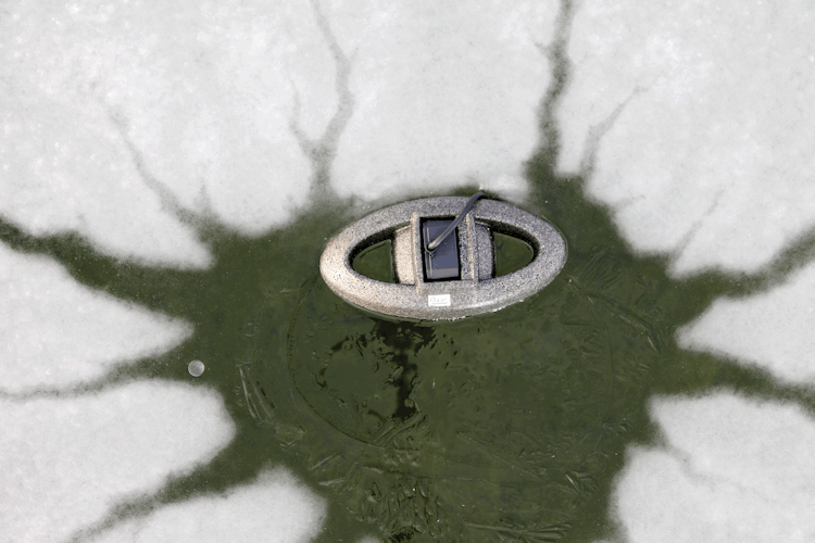 Oase Eisfreihalter IceFree Thermo 330