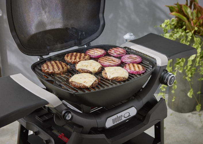Weber Q1200N Gasgrill mit Stand - Black