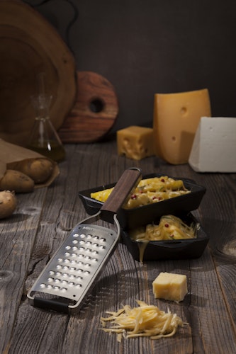 Microplane Reibe Sehr Grob MASTER Walnussholz