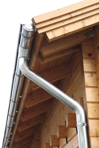 Wolff Finnhaus Aludachrundrinnenset SD bis 800 cm mit 2 Fallrohren