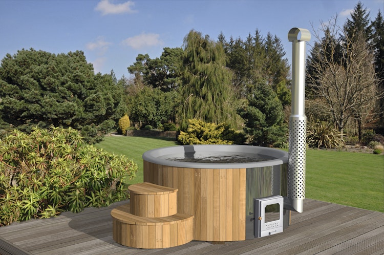 Wolff Finnhaus Badebottich Hot Tub Ø 200 cm Thermoholz mit Außenofen & GFK-Wanne