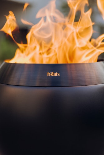 höfats MOON 45 All Black Feuerschale mit hohem Fuß
