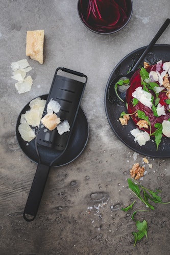 Microplane Große Raspel BLACK SHEEP Black Steel