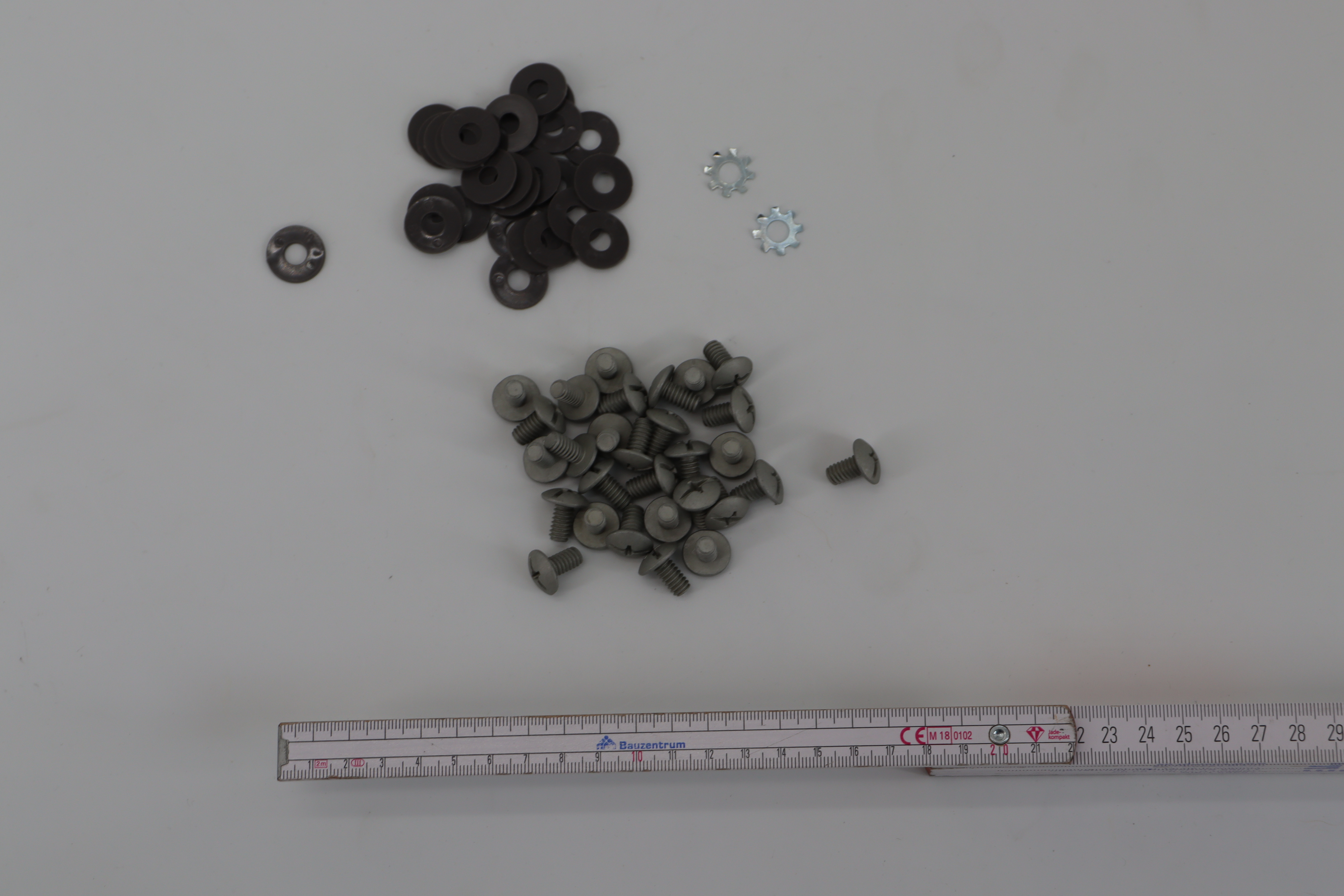 Weber SCHRAUBENSATZ RAHMEN SPIRIT 2013 (84684)