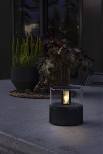 Konstsmide Weihnachtsbeleuchtung  LED Flamme mit schwarzem Kunststoffsockel