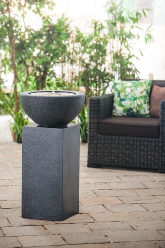 Heissner Gartenbrunnen-Sockel "Tower", black color, 39x39x68cm (016612-03)